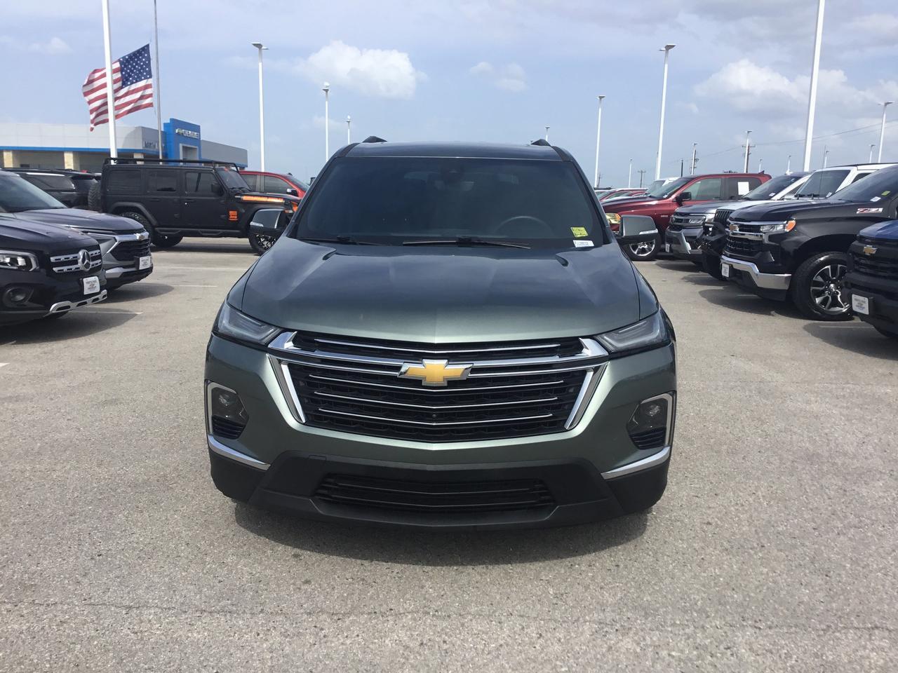 2022 Chevrolet Traverse LT Leather