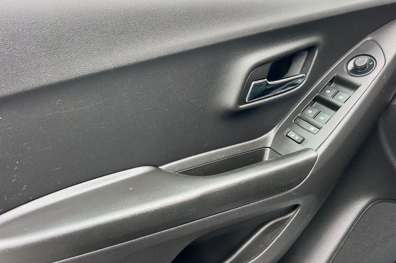 2022 Chevrolet Trax LS Roseville CA