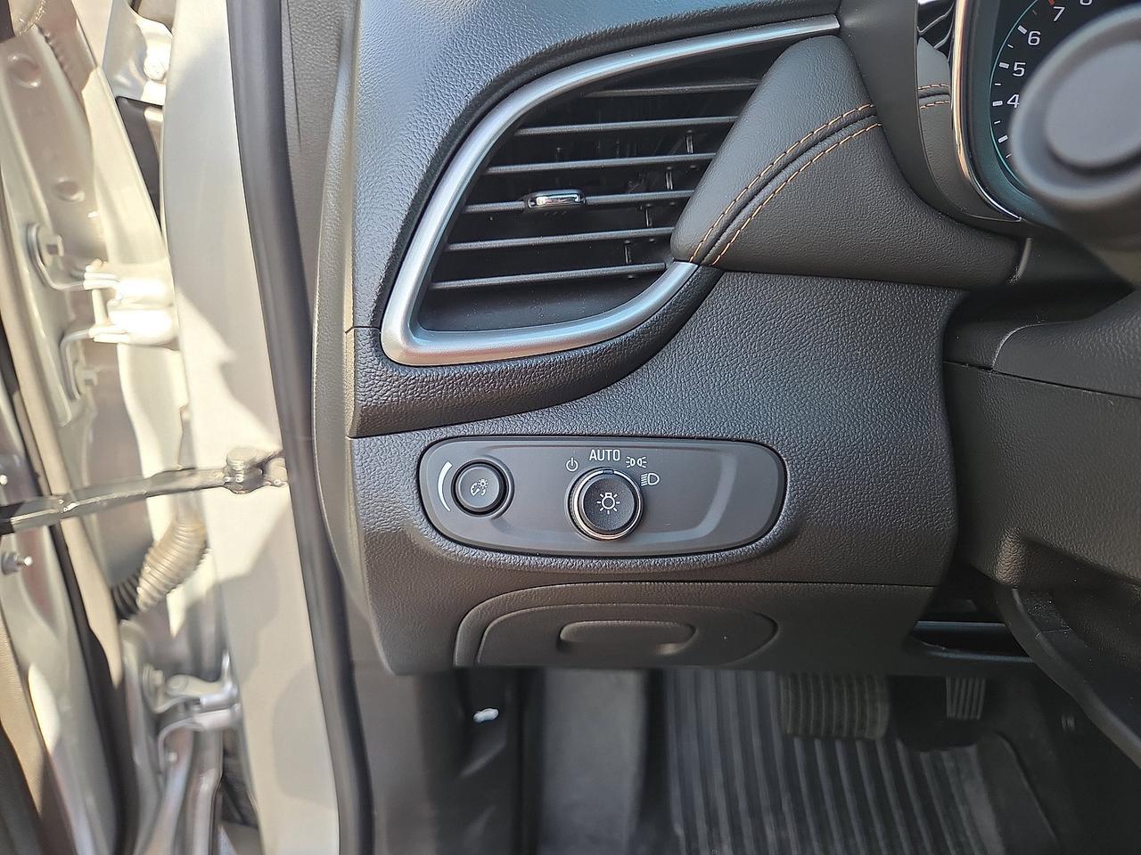 2022 Chevrolet Trax LT Hamburg PA