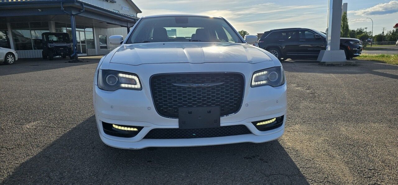 2022 Chrysler 300 300 Touring L High Level AB