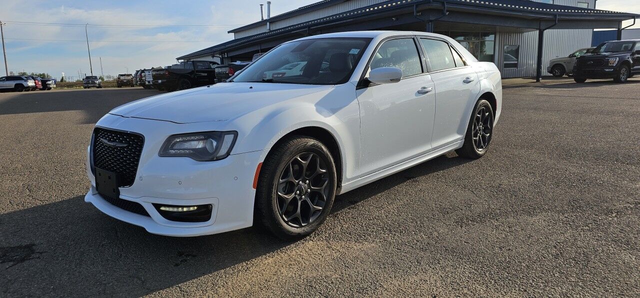 2022 Chrysler 300 300 Touring L High Level AB