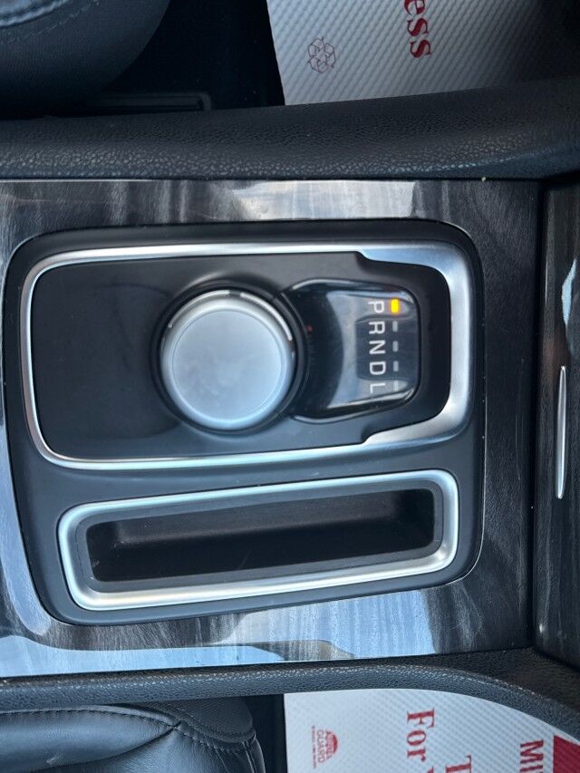 2022 Chrysler 300 300 Touring L Whitecourt AB