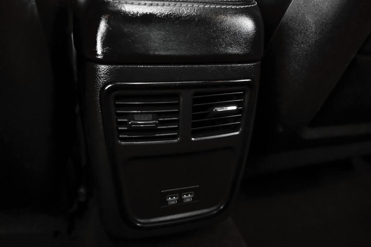 2022 Chrysler 300 S BLIND SPOT NAVIGATION PANORAMA LEATHER HEATED SEATS REAR CAMER Carrollton TX