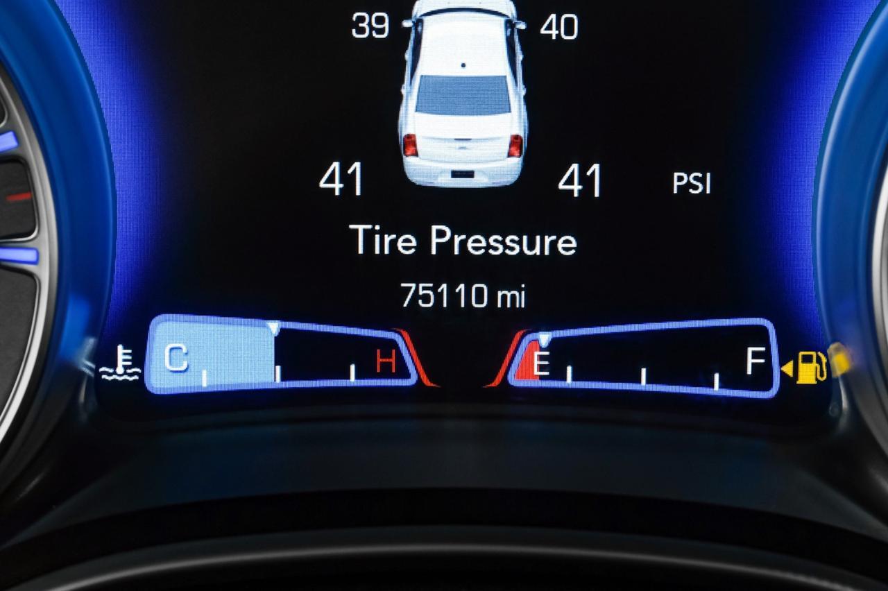 2022 Chrysler 300 S BLIND SPOT NAVIGATION PANORAMA LEATHER HEATED SEATS REAR CAMER Carrollton TX