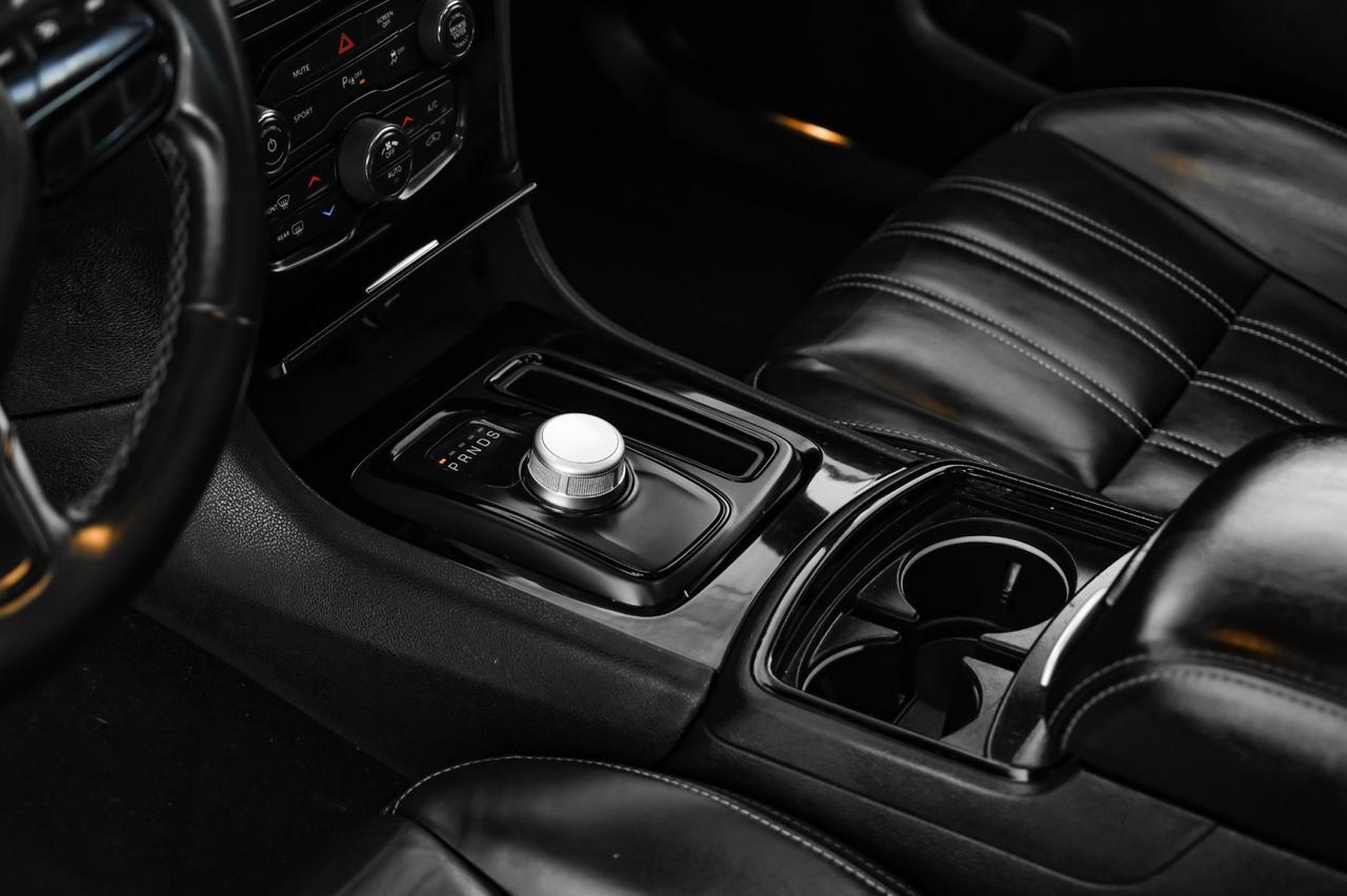 2022 Chrysler 300 S BLIND SPOT NAVIGATION PANORAMA LEATHER HEATED SEATS REAR CAMER Carrollton TX