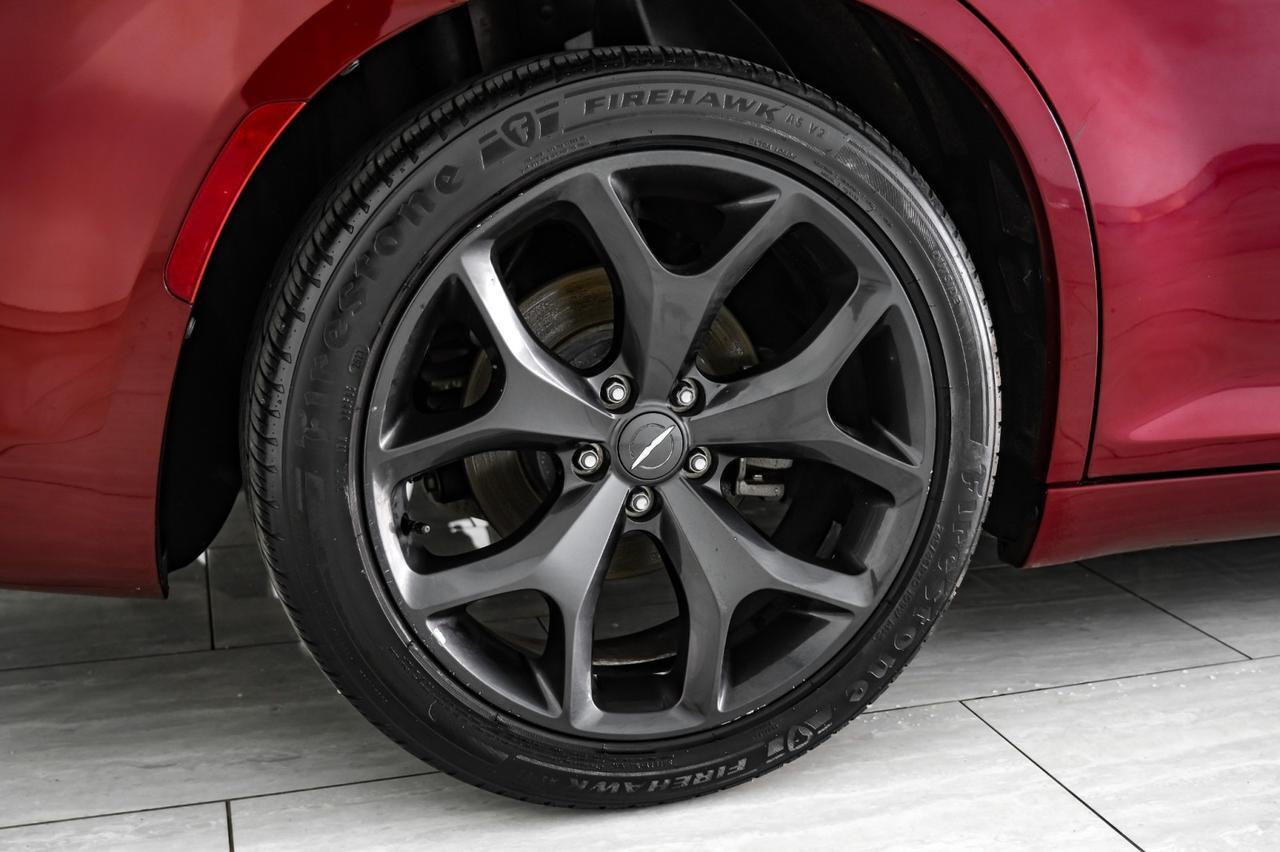 2022 Chrysler 300 S BLIND SPOT NAVIGATION PANORAMA LEATHER HEATED SEATS REAR CAMER Carrollton TX