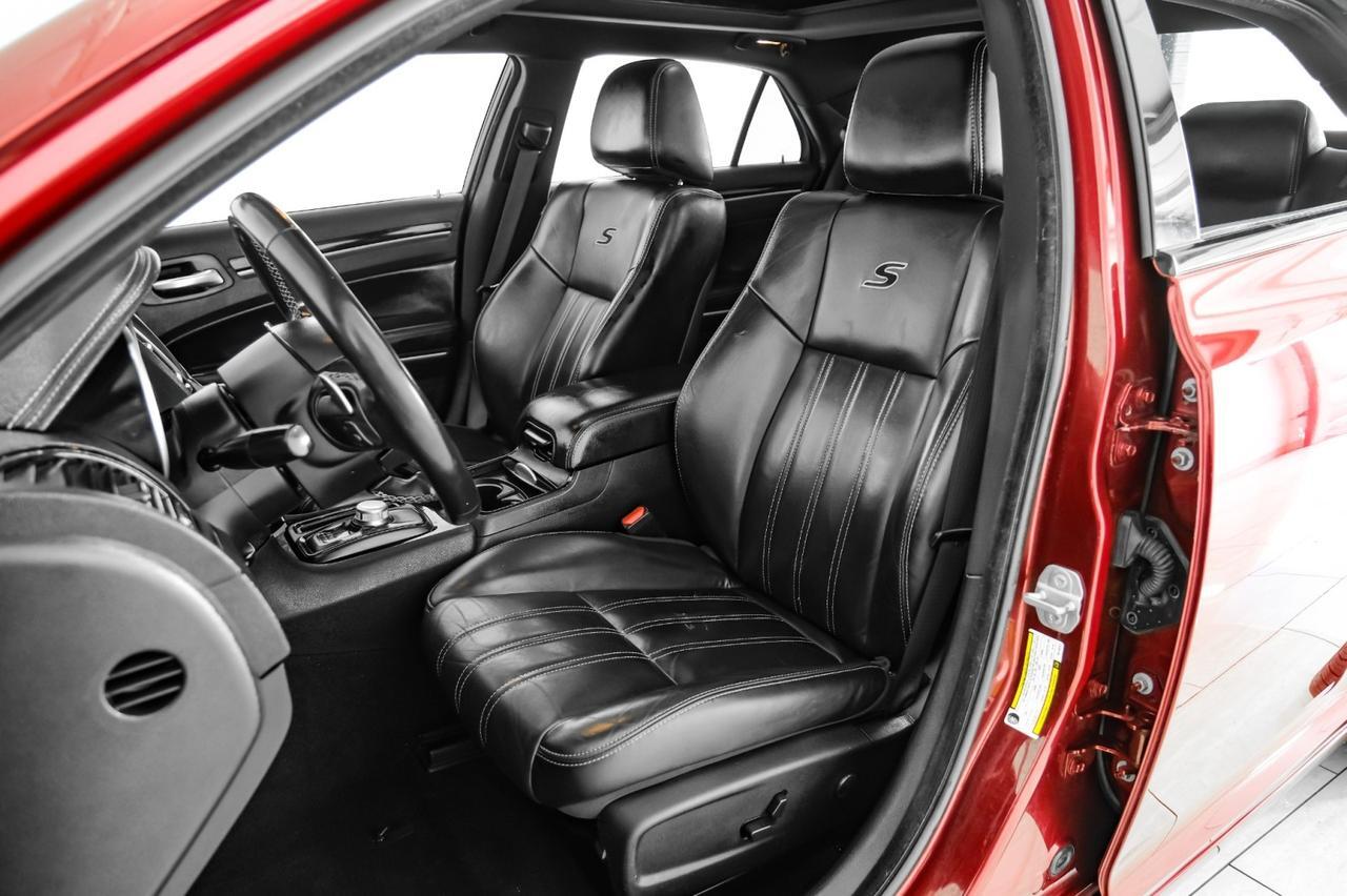 2022 Chrysler 300 S BLIND SPOT NAVIGATION PANORAMA LEATHER HEATED SEATS REAR CAMER Carrollton TX