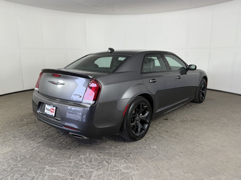 2022 Chrysler 300 S Maumee OH