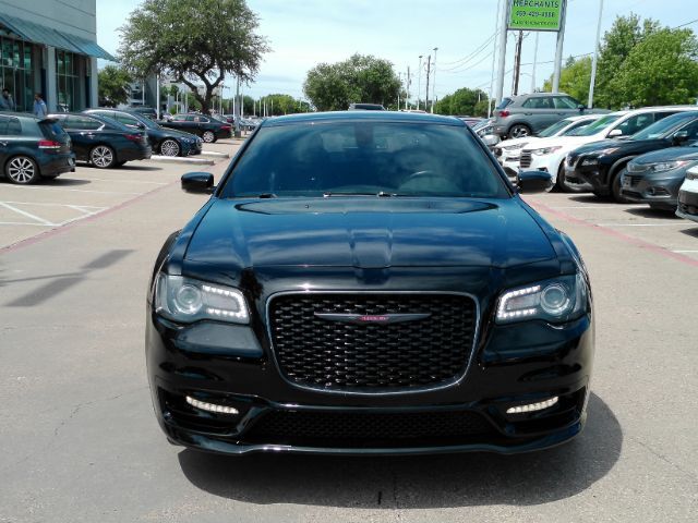2022 Chrysler 300 S