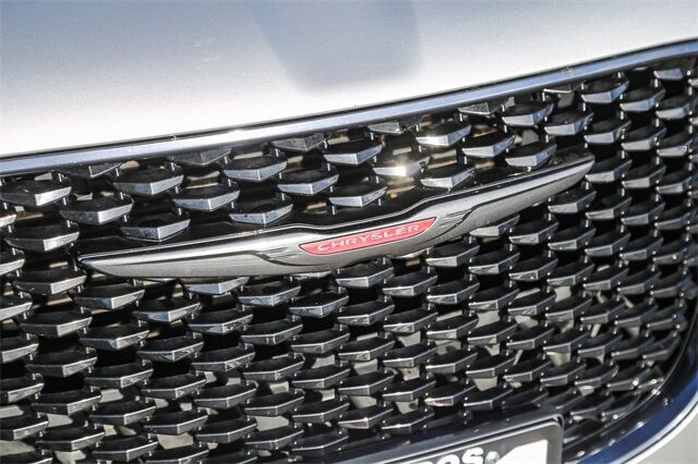 2022 Chrysler 300 S Tacoma WA