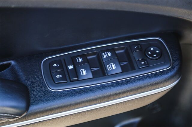 2022 Chrysler 300 S Tacoma WA