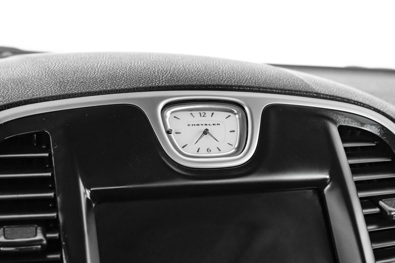 2022 Chrysler 300 TOURING LEATHER SEATS REAR CAMERA KEYLESS START BLUETOOTH POWER Carrollton TX