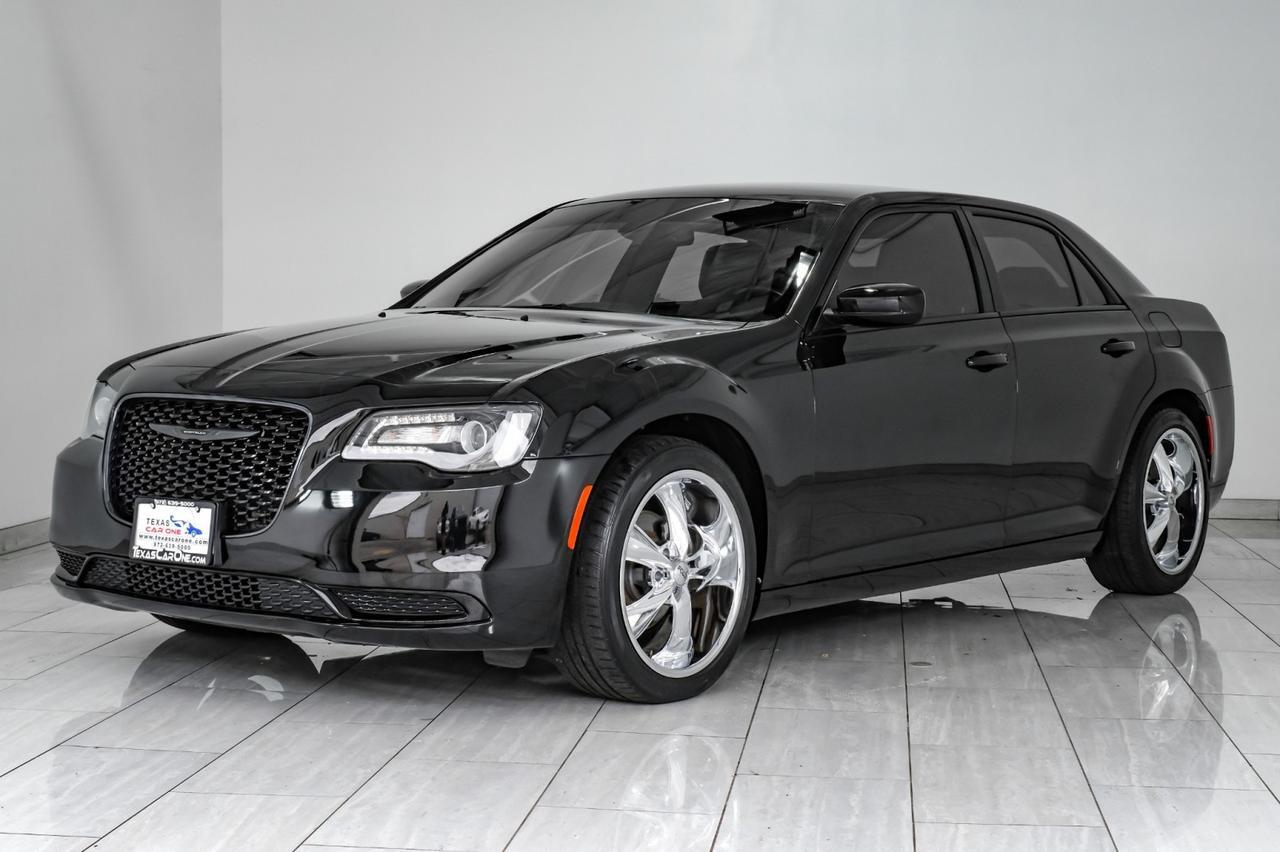 2022 Chrysler 300 TOURING LEATHER SEATS REAR CAMERA KEYLESS START BLUETOOTH POWER Carrollton TX