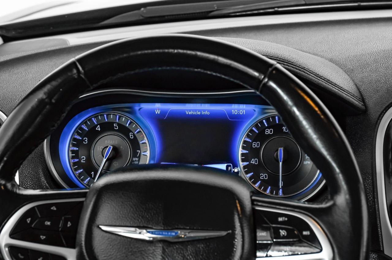 2022 Chrysler 300 TOURING LEATHER SEATS REAR CAMERA KEYLESS START BLUETOOTH POWER Carrollton TX