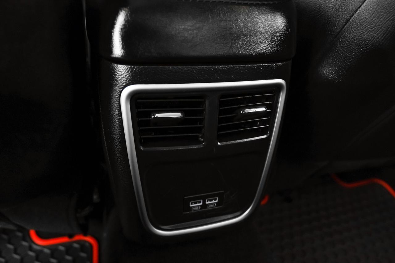 2022 Chrysler 300 TOURING LEATHER SEATS REAR CAMERA KEYLESS START BLUETOOTH POWER DRIVER SEAT Carrollton TX