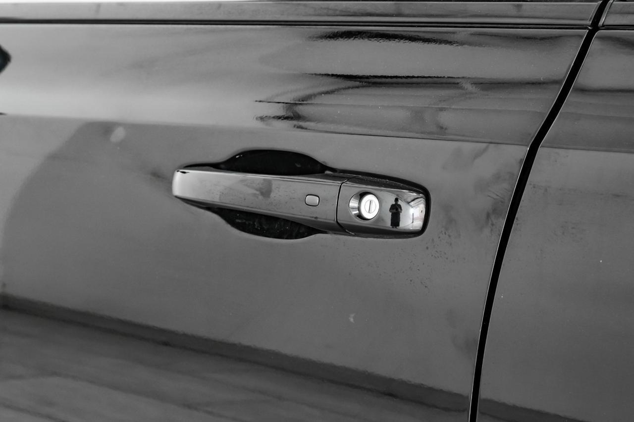 2022 Chrysler 300 TOURING LEATHER SEATS REAR CAMERA KEYLESS START BLUETOOTH POWER DRIVER SEAT Carrollton TX