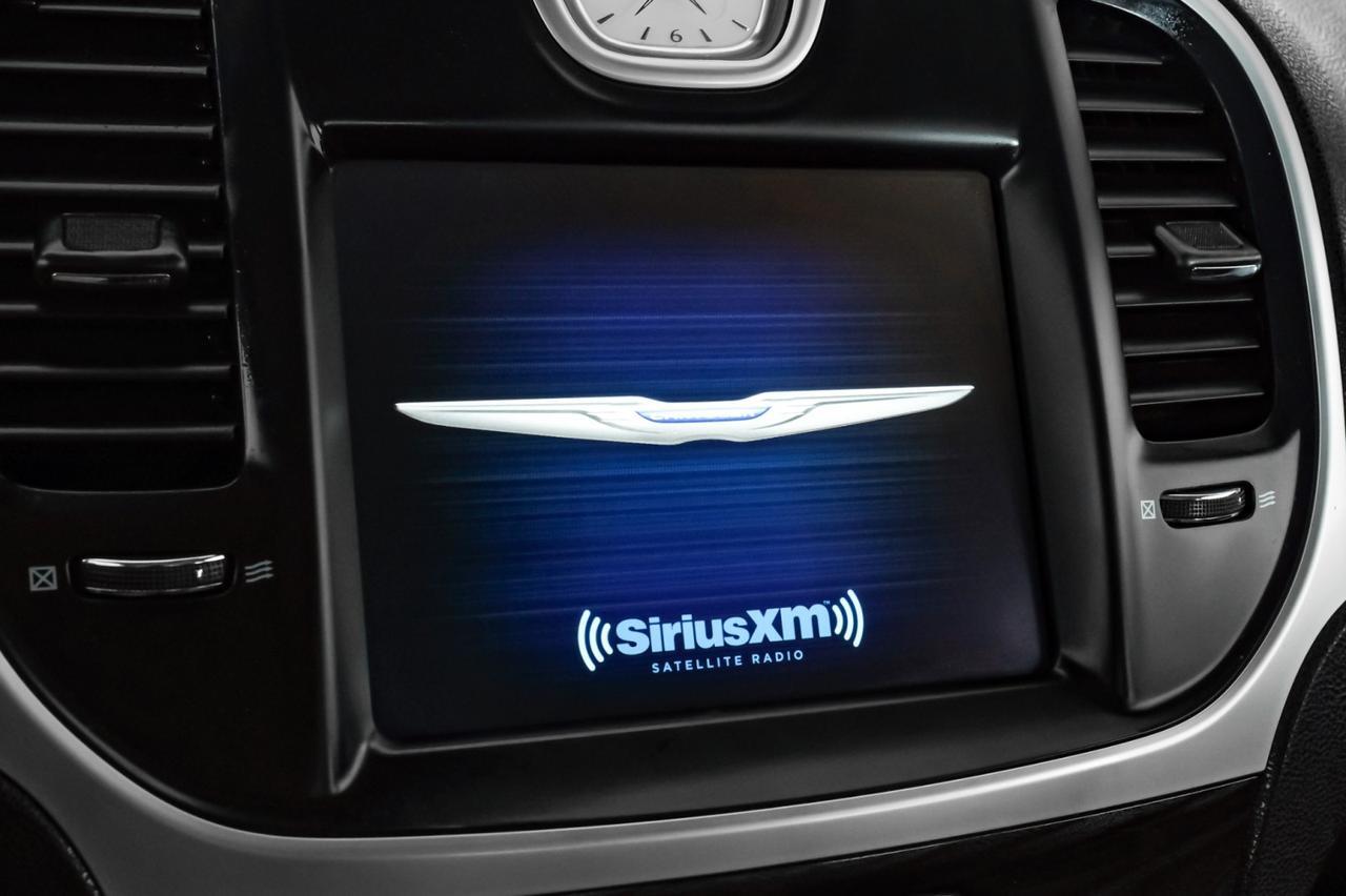 2022 Chrysler 300 TOURING LEATHER SEATS REAR CAMERA KEYLESS START BLUETOOTH POWER DRIVER SEAT Carrollton TX