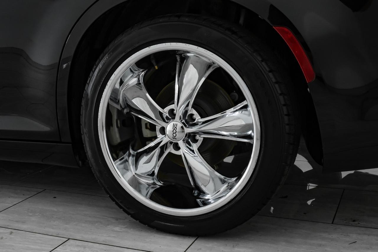 2022 Chrysler 300 TOURING LEATHER SEATS REAR CAMERA KEYLESS START BLUETOOTH POWER DRIVER SEAT Carrollton TX