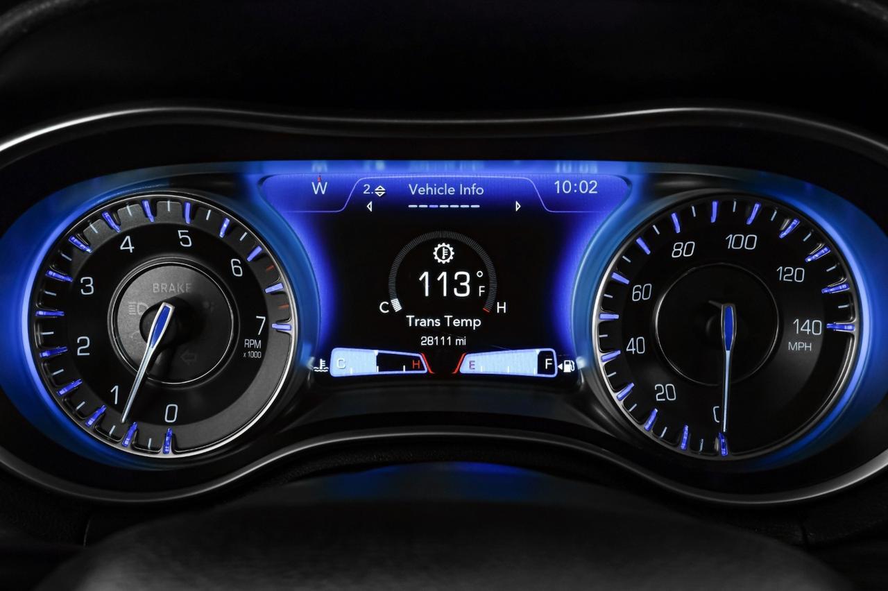 2022 Chrysler 300 TOURING LEATHER SEATS REAR CAMERA KEYLESS START BLUETOOTH POWER DRIVER SEAT Carrollton TX