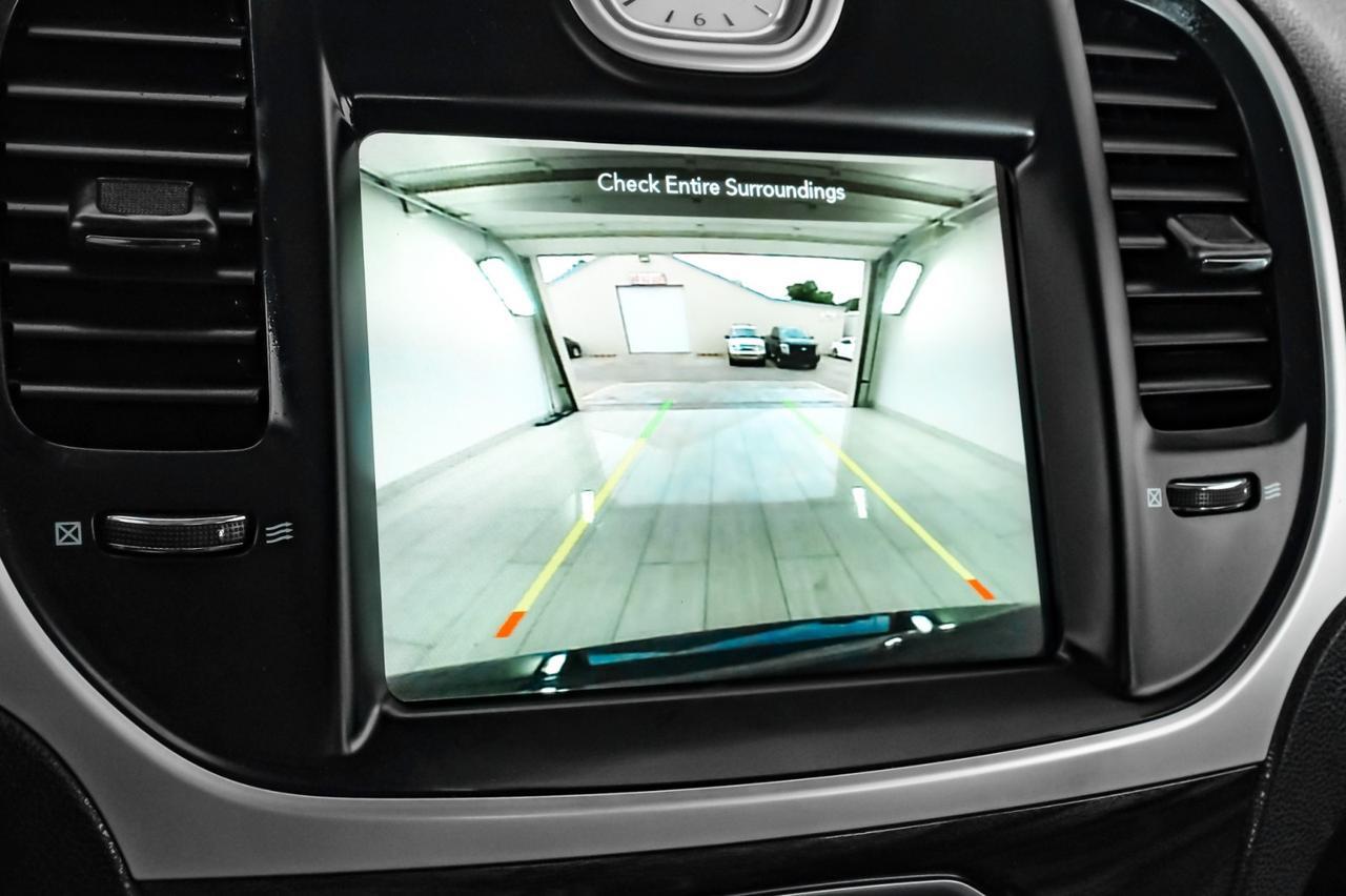 2022 Chrysler 300 TOURING LEATHER SEATS REAR CAMERA KEYLESS START BLUETOOTH POWER DRIVER SEAT Carrollton TX