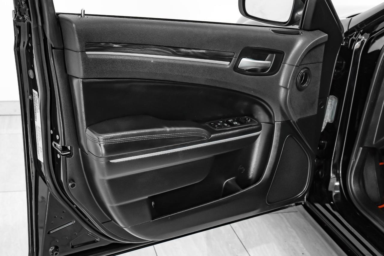 2022 Chrysler 300 TOURING LEATHER SEATS REAR CAMERA KEYLESS START BLUETOOTH POWER DRIVER SEAT Carrollton TX