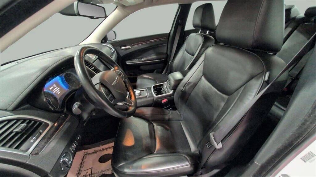 2022 Chrysler 300 Touring Royal Oak MI