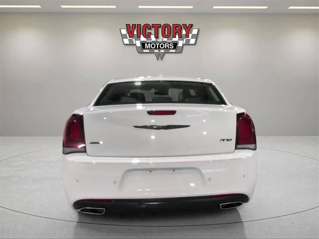 2022 Chrysler 300 Touring Royal Oak MI