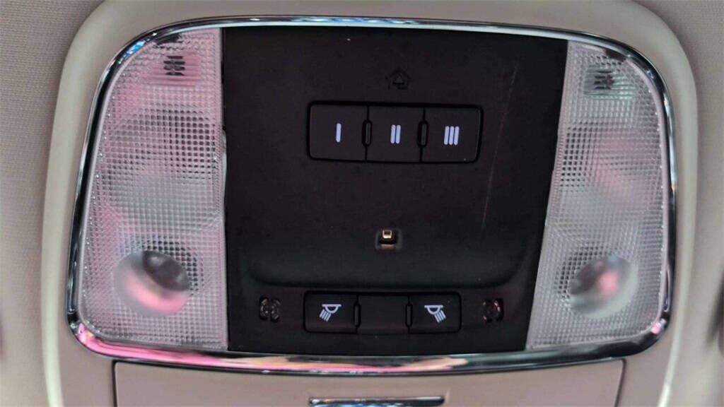 2022 Chrysler 300 Touring Royal Oak MI