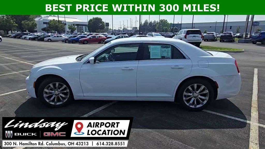 2022 Chrysler 300 Touring Columbus OH
