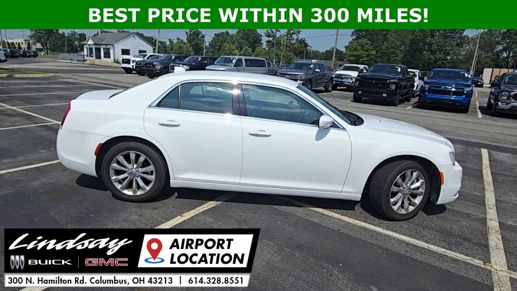 2022 Chrysler 300 Touring Columbus OH