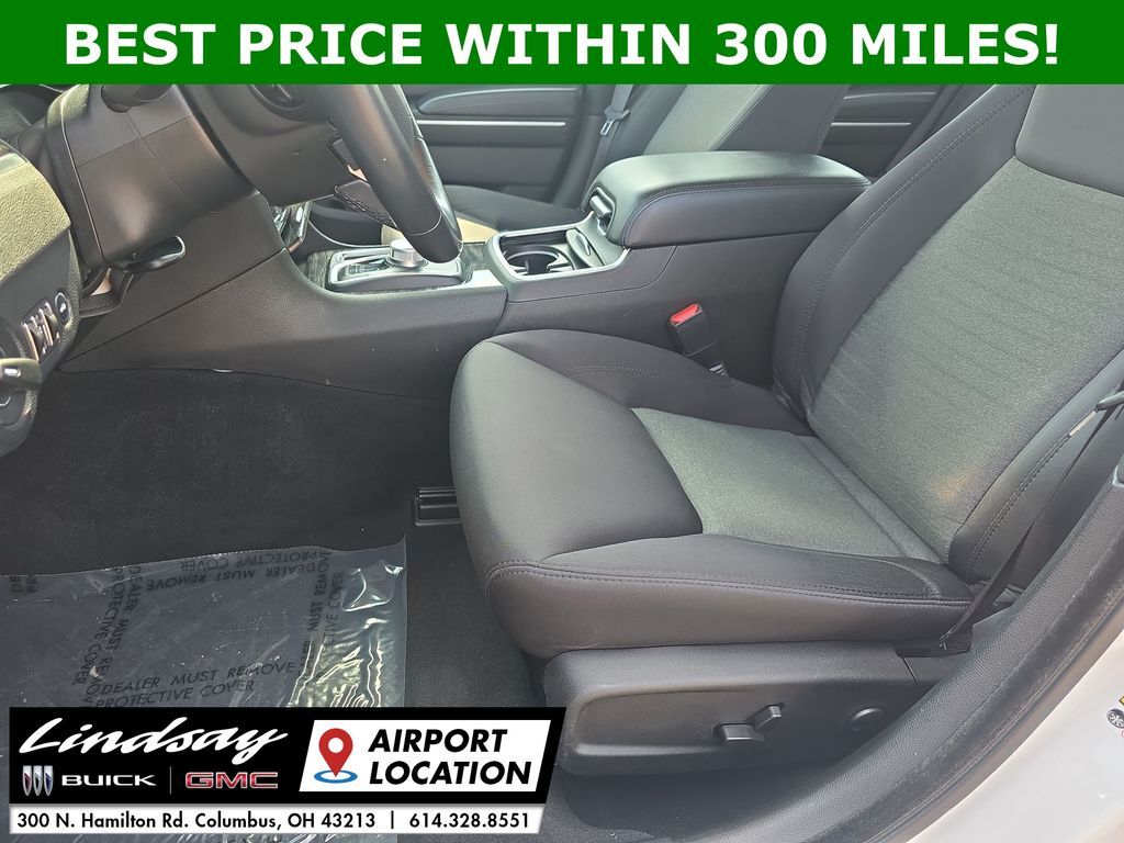 2022 Chrysler 300 Touring Columbus OH