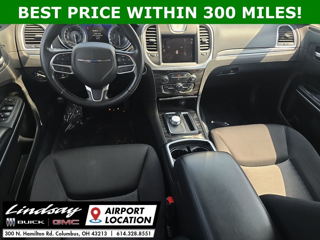 2022 Chrysler 300 Touring Columbus OH