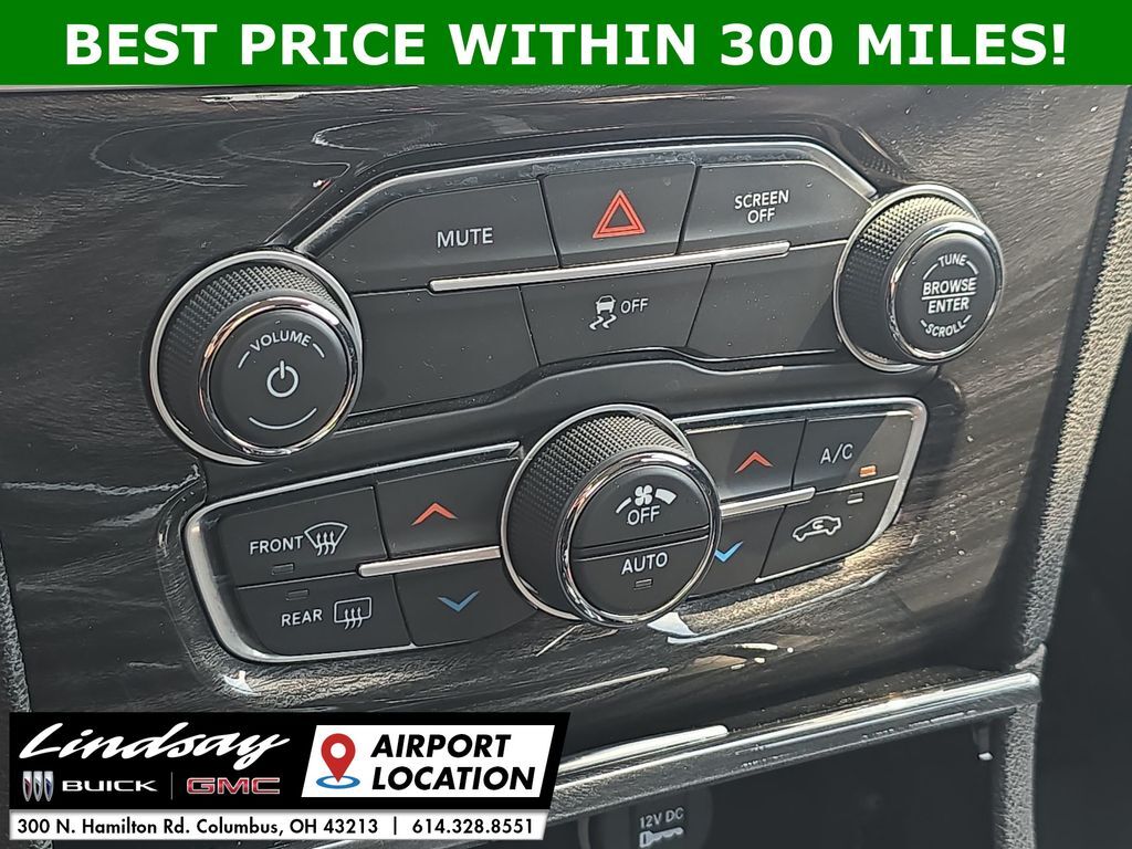 2022 Chrysler 300 Touring Columbus OH