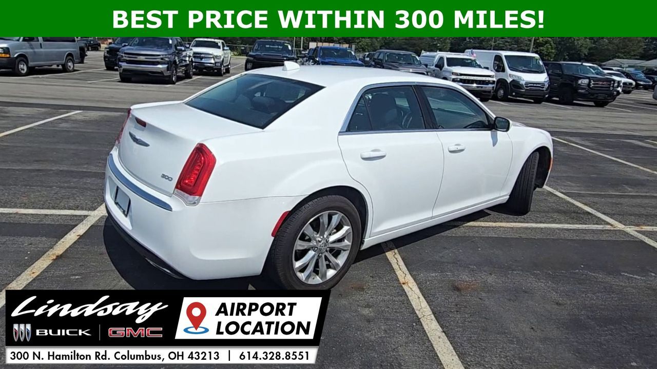 2022 Chrysler 300 Touring Columbus OH