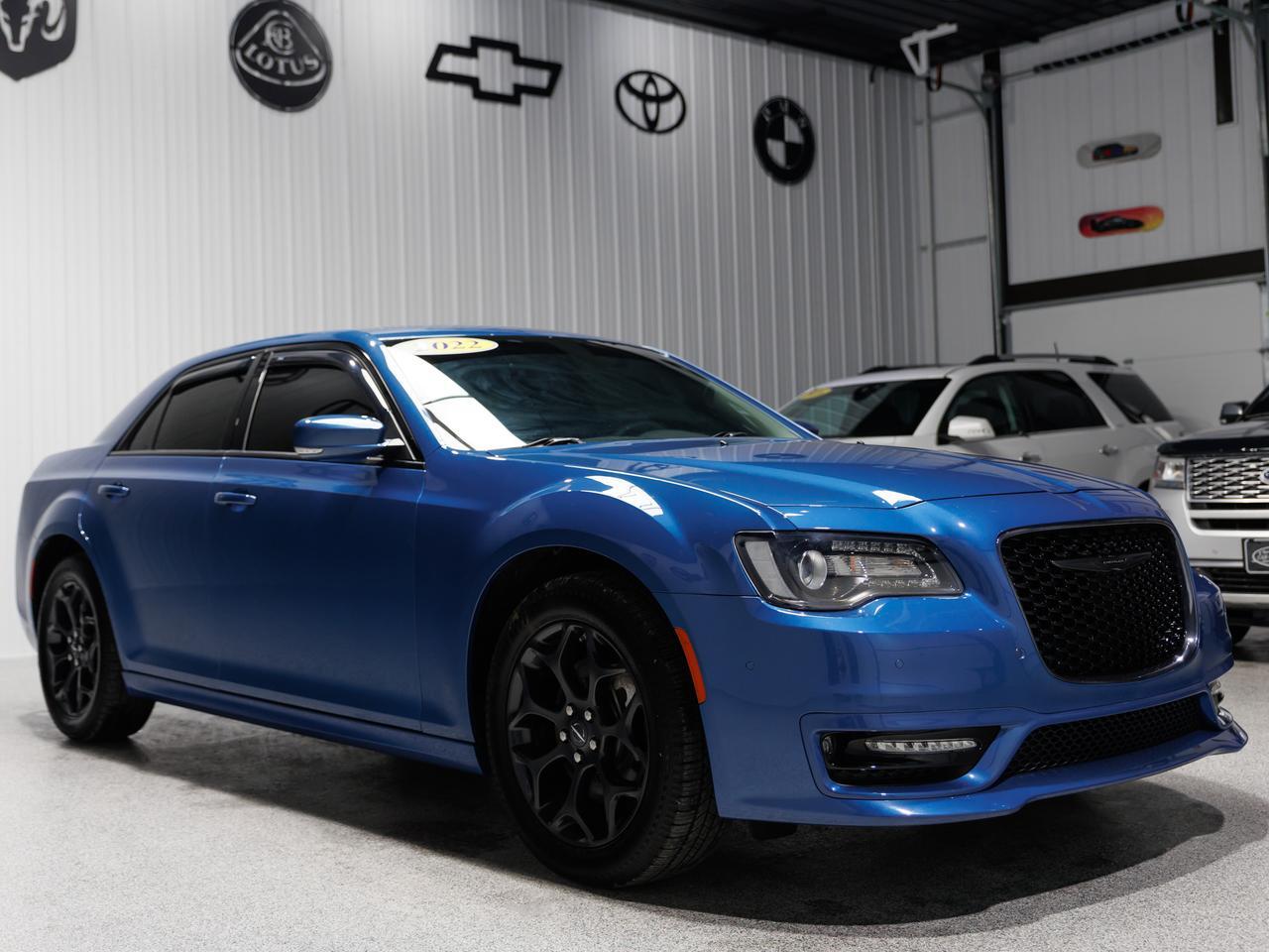 2022 Chrysler 300 Touring L AWD