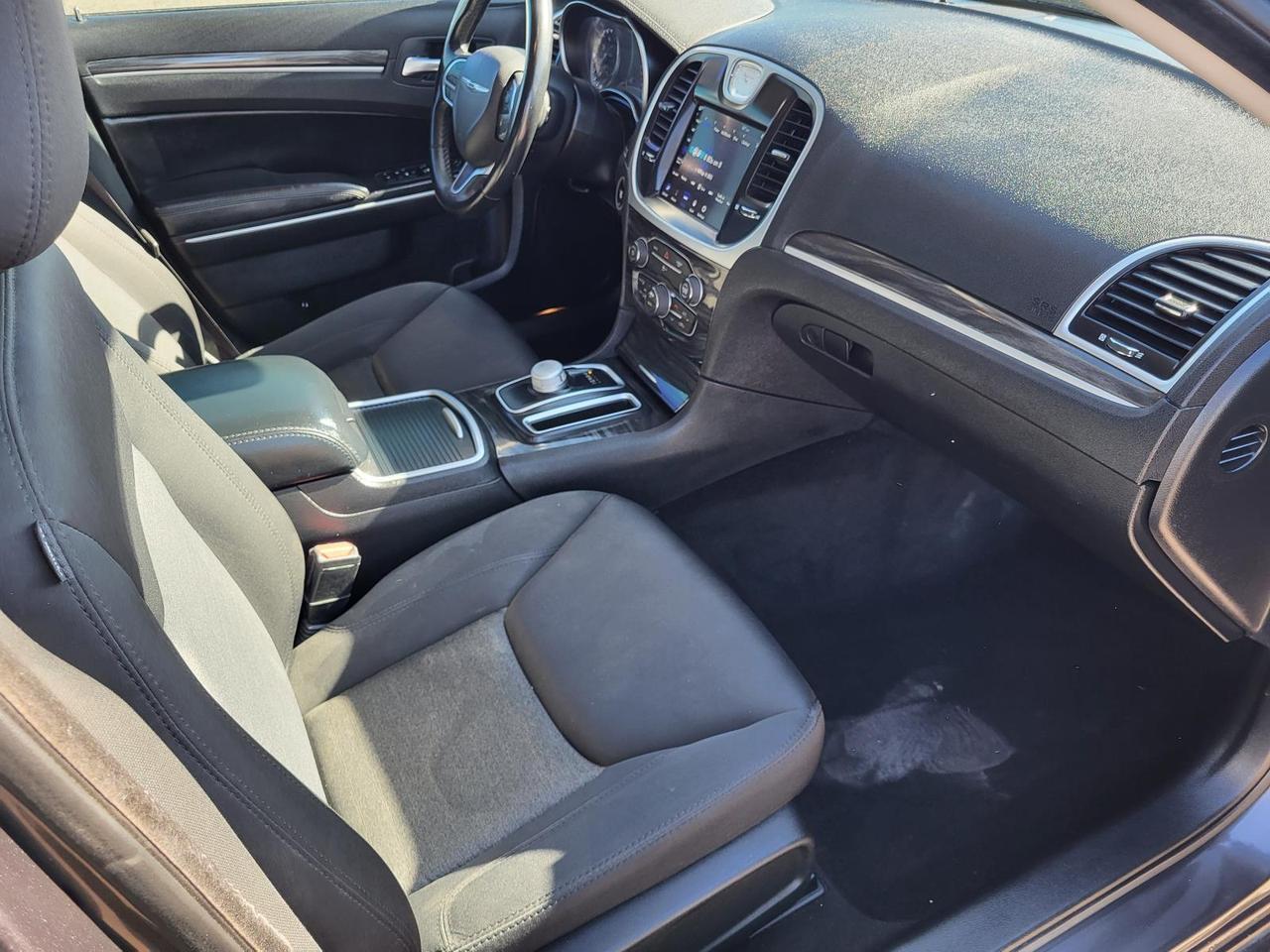 2022 Chrysler 300 Touring RWD Beeville TX