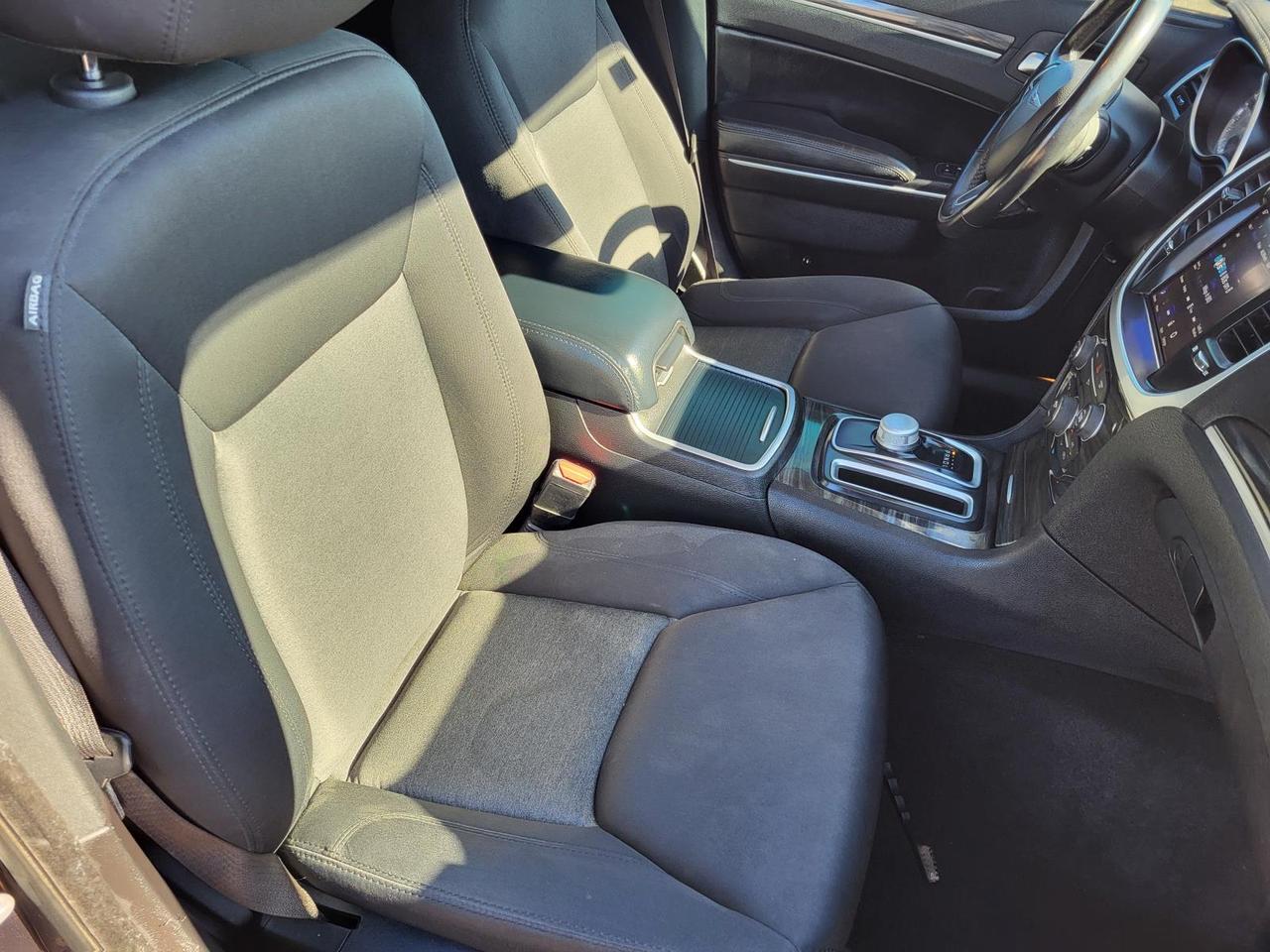 2022 Chrysler 300 Touring RWD Beeville TX