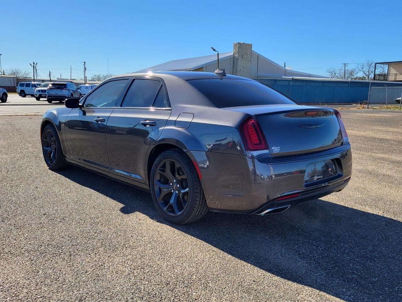 2022 Chrysler 300 Touring RWD Beeville TX