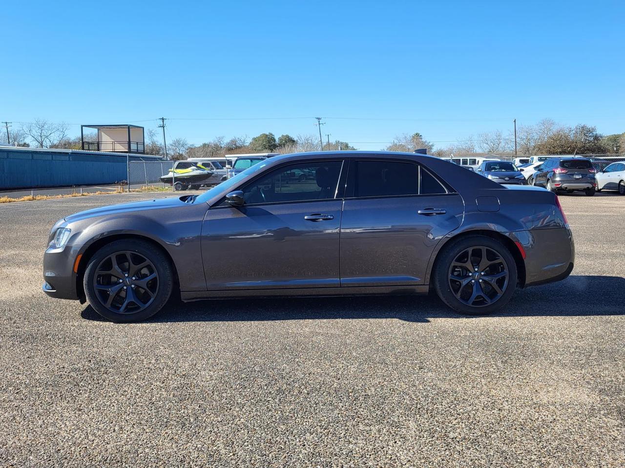 2022 Chrysler 300 Touring RWD Beeville TX