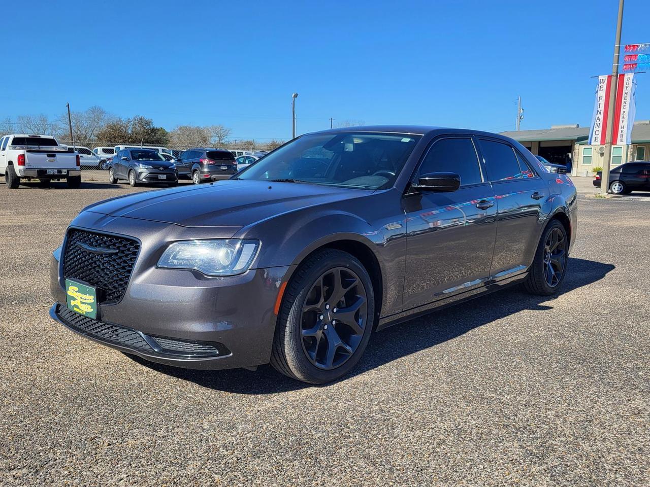 2022 Chrysler 300 Touring RWD Beeville TX