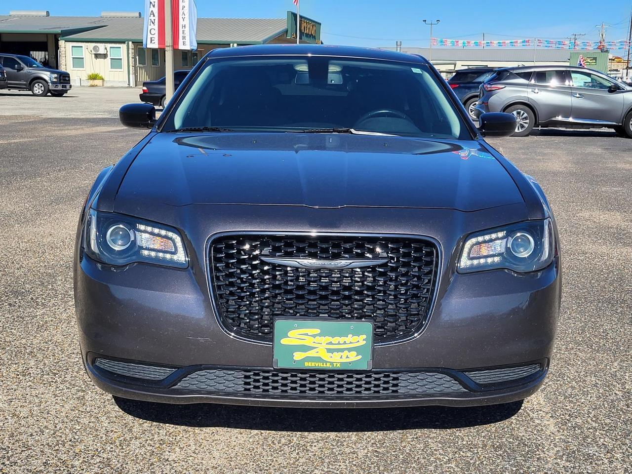 2022 Chrysler 300 Touring RWD Beeville TX