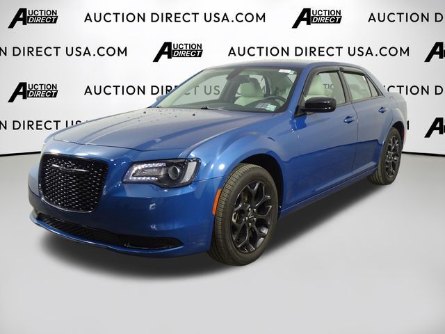 2022 Chrysler 300 Touring