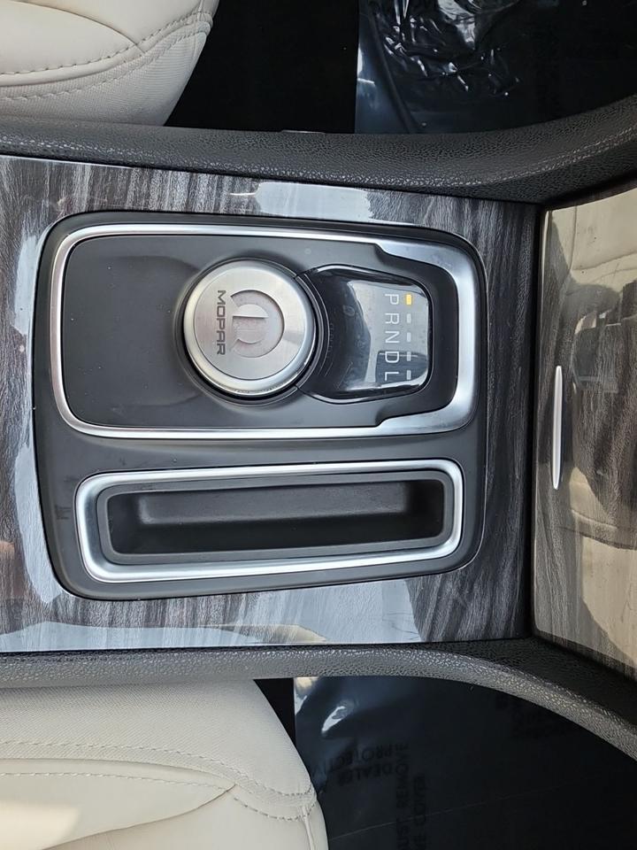 2022 Chrysler 300 Touring Glen Burnie MD
