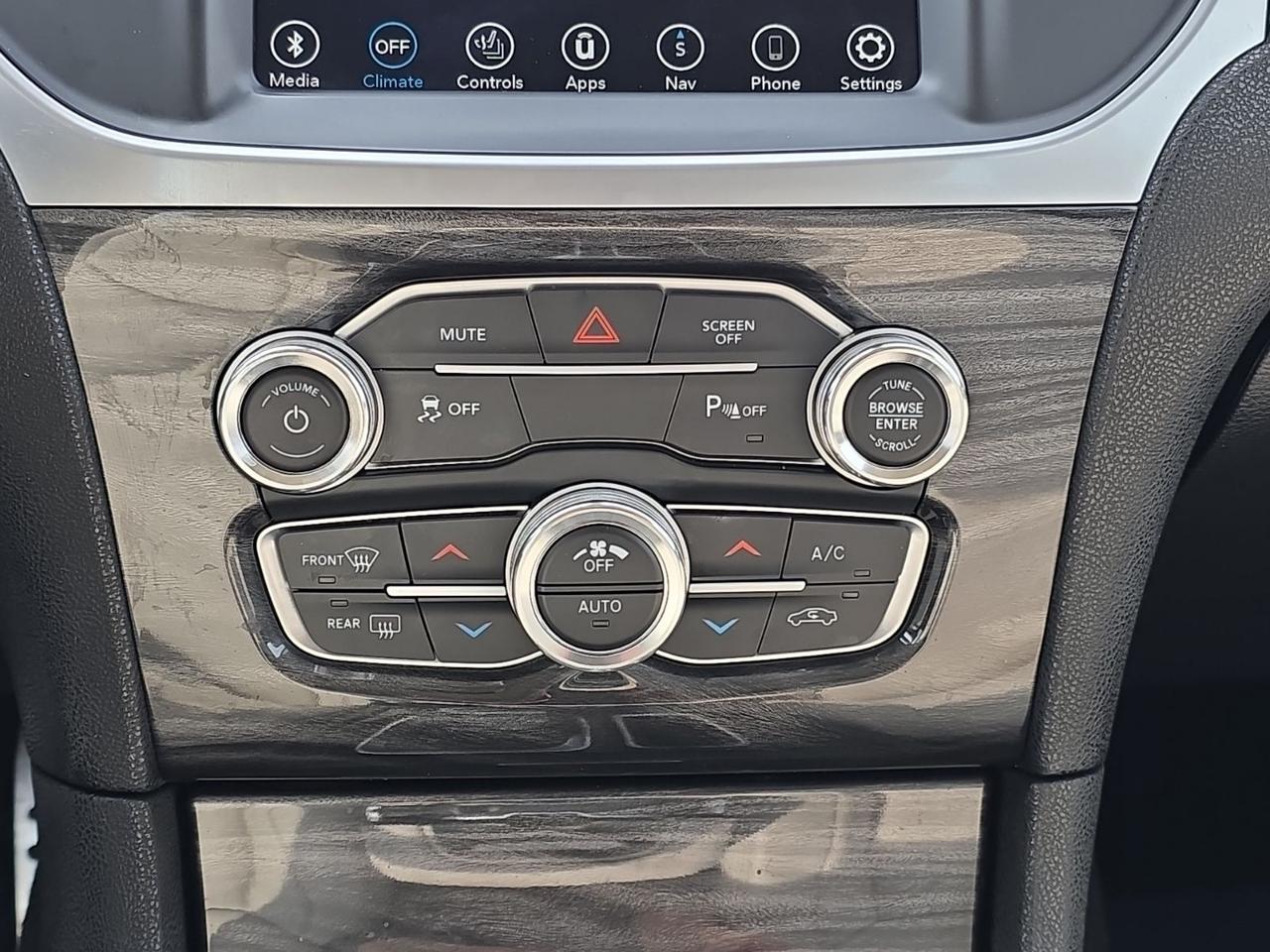 2022 Chrysler 300 Touring Glen Burnie MD