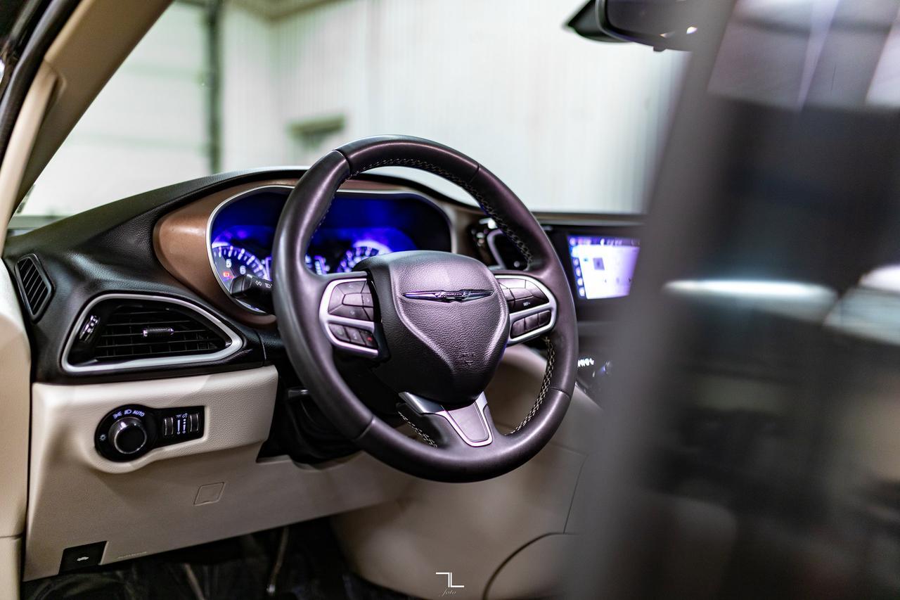 2022 Chrysler Grand Caravan SXT BCam Power Doors Red Deer AB