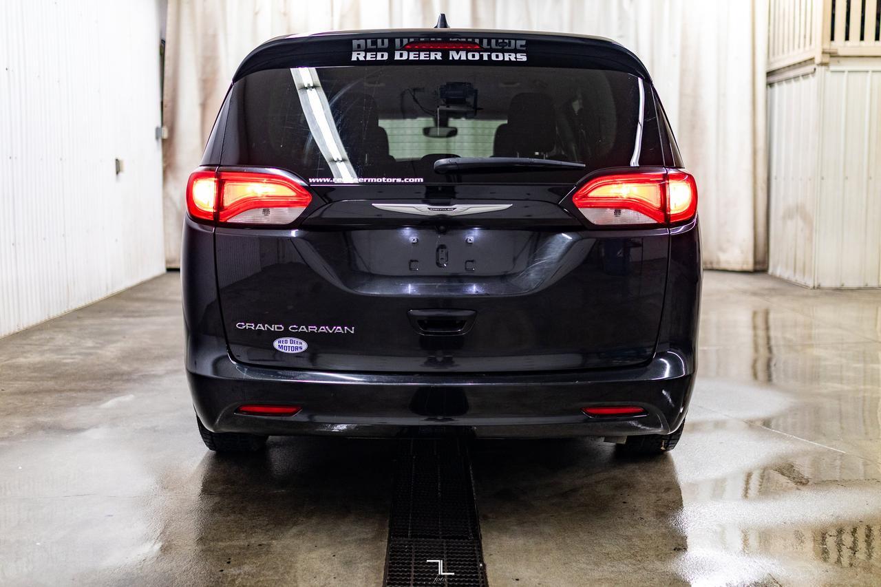 2022 Chrysler Grand Caravan SXT BCam Power Doors Red Deer AB