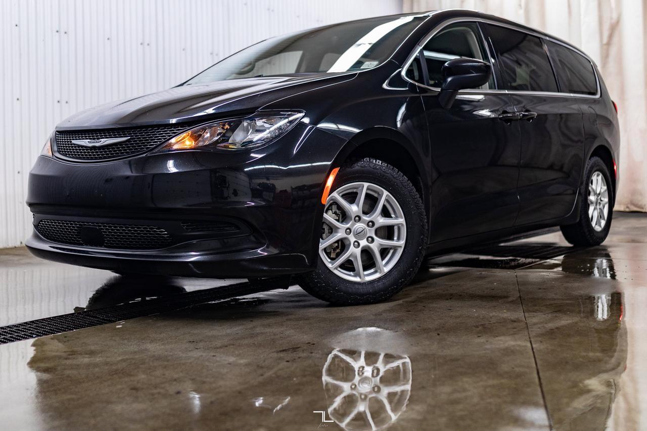 2022 Chrysler Grand Caravan SXT BCam Power Doors Red Deer AB