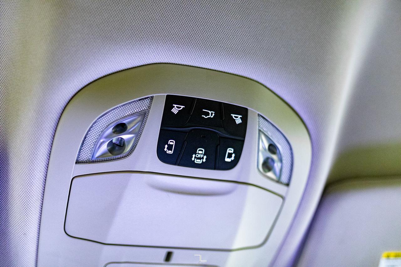 2022 Chrysler Grand Caravan SXT BCam Power Doors Red Deer AB