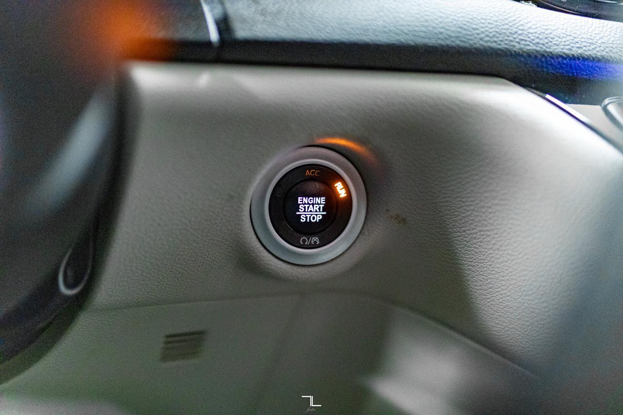 2022 Chrysler Grand Caravan SXT BCam Power Doors Red Deer AB