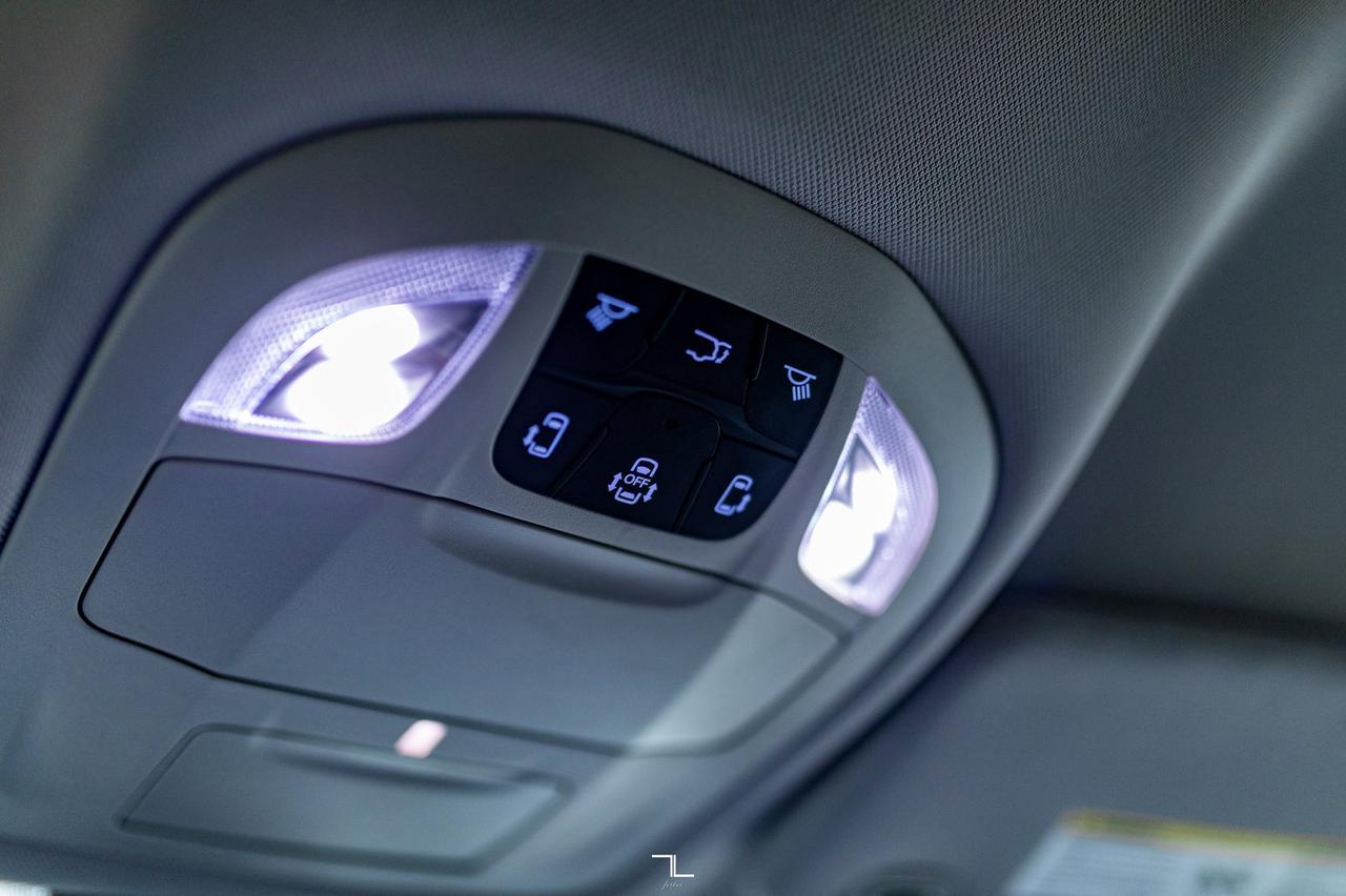 2022 Chrysler Grand Caravan SXT BCam Red Deer AB